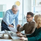 business-people-discussing-business-contract-29N9AWZ-qayr2ib78tg8e68sho5kx7nn3inya9uo8f8211kjl0 business-people-discussing-business-contract-29N9AWZ-qayr2ib78tg8e68sho5kx7nn3inya9uo8f8211kjl0